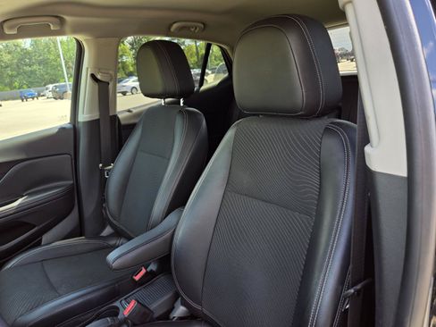 Used 2014 Buick Encore Convenience FWD image 14