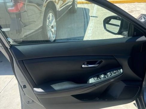 Used 2020 Nissan Sentra SV image 13