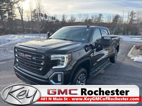 Used 2022 GMC Sierra 1500 AT4 w/ AT4 Premium Package image 1