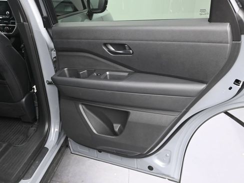 Used 2023 Nissan Pathfinder Rock Creek AWD/4WD image 9