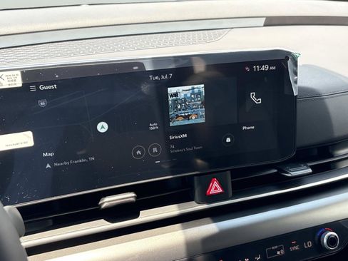 New 2026 Kia Carnival SX w/ SX Dark Edition Package FWD image 26