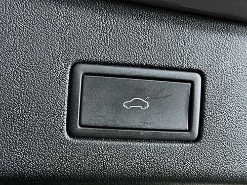 Used 2023 Volkswagen ID.4 Pro S image 30