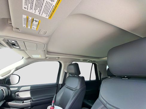 Certified 2025 Ford Expedition Max Active AWD/4WD image 28