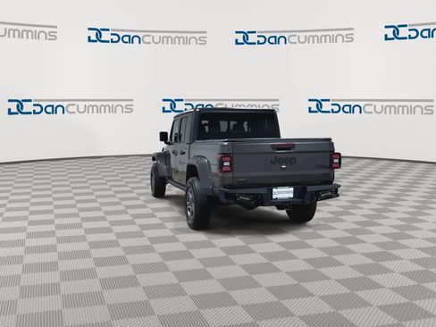 Used 2021 Jeep Gladiator Sport AWD/4WD image 7
