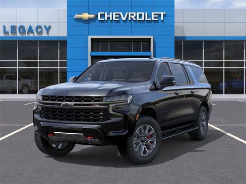 Used 2024 Chevrolet Suburban Z71 w/ Off-Road Capability Package image 6