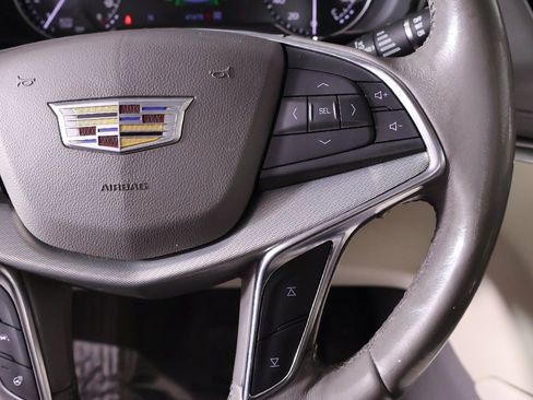 Used 2023 Cadillac XT5 Premium Luxury image 42
