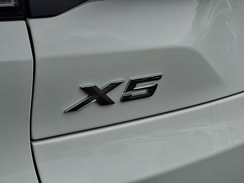 Used 2025 BMW X5 xDrive40i w/ Premium Package AWD/4WD image 30