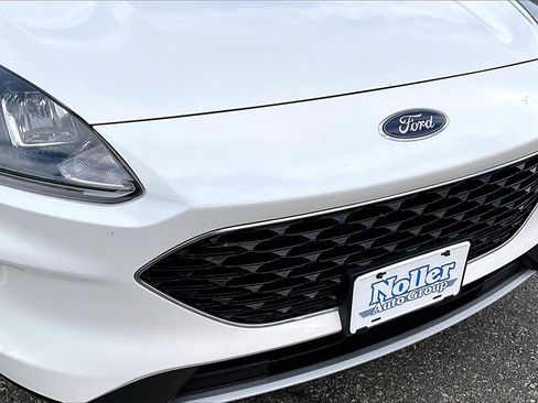 Used 2022 Ford Escape SE w/ Convenience Package image 28
