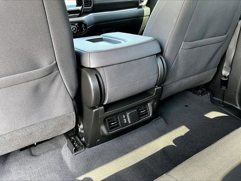 Used 2023 Chevrolet Silverado 1500 RST image 25