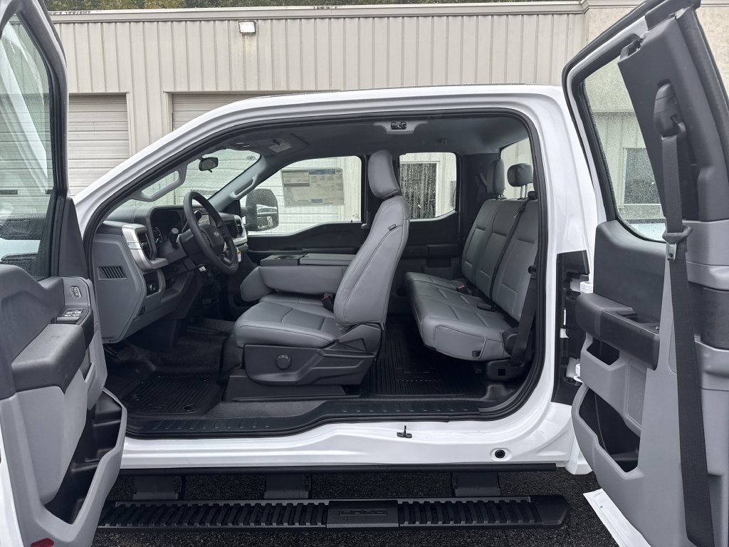 New 2026 Ford F350 XL w/ XL Driver Assist Package RWD image 20