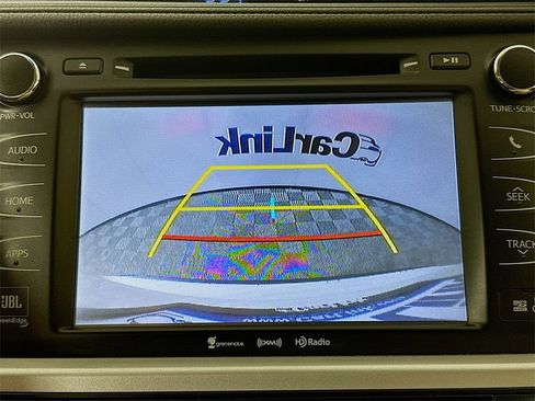 Used 2017 Toyota Highlander Limited image 17