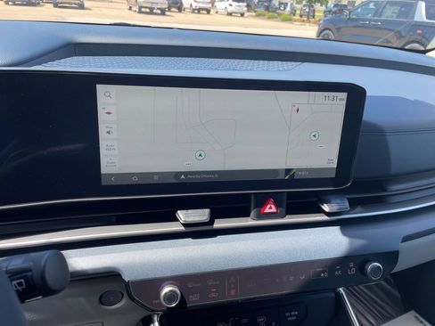 New 2026 Kia Carnival EX FWD image 20