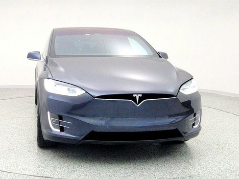 Used 2018 Tesla Model X P100D image 2