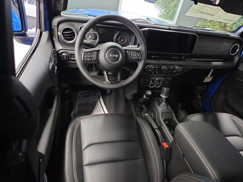 New 2025 Jeep Gladiator High Tide image 7