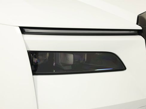 New 2025 Rolls-Royce Spectre Black Badge image 28