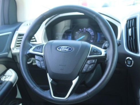 Used 2024 Ford Edge SEL image 15