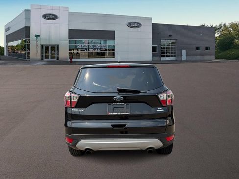 Used 2017 Ford Escape SE FWD image 8