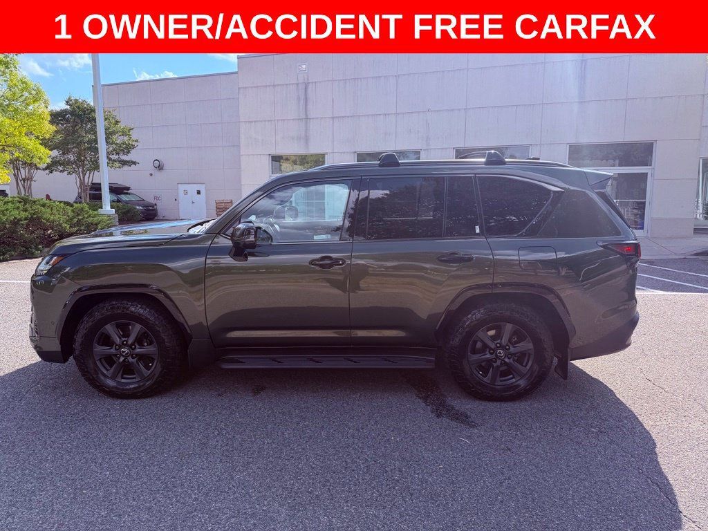 Certified 2025 Lexus LX 700h Overtrail AWD/4WD image 4