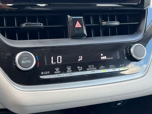 Used 2024 Toyota Corolla LE FWD image 20