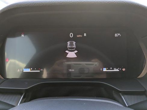 New 2025 Jeep Grand Cherokee Altitude AWD/4WD image 24