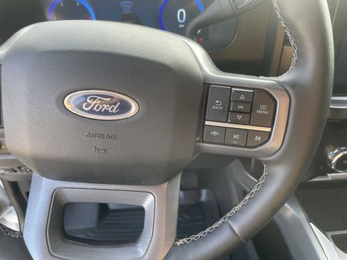 Used 2025 Ford F250 Lariat w/ Tremor Off-Road Package AWD/4WD image 18