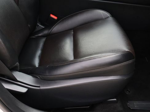 Used 2023 MAZDA MAZDA3 2.5 Turbo Sedan w/Premium Plus image 18