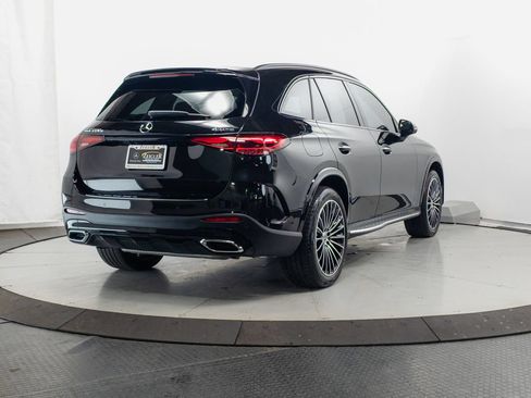 Used 2025 Mercedes-Benz GLC 350e 4MATIC image 33