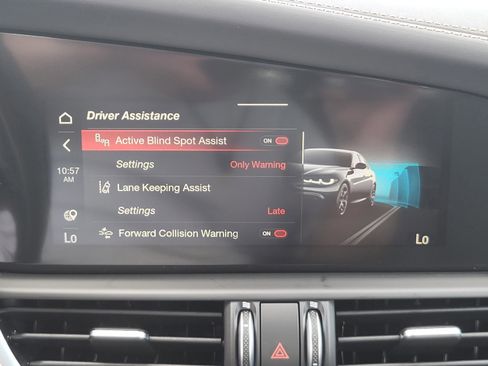 New 2025 Alfa Romeo Giulia w/ Driving Assist Package image 45