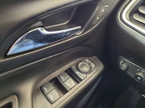 Used 2019 Chevrolet Equinox LT AWD/4WD image 27