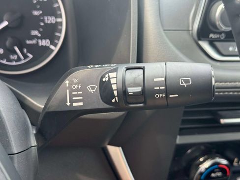 Certified 2026 Nissan Rogue SV AWD/4WD image 23