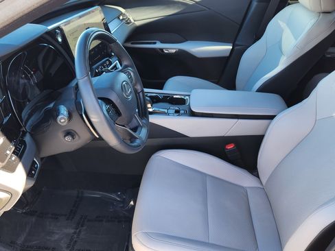 Used 2024 Lexus RX 350 Premium image 13