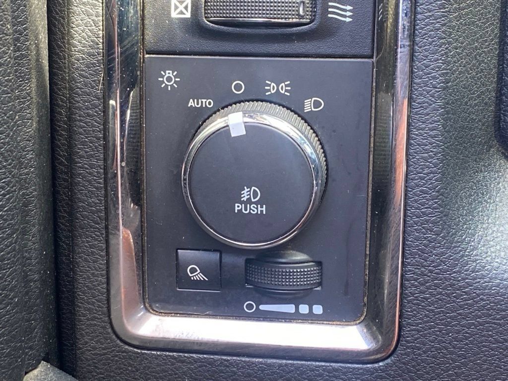 Used 2015 RAM 1500 Sport w/ Sport Premium Group AWD/4WD image 29