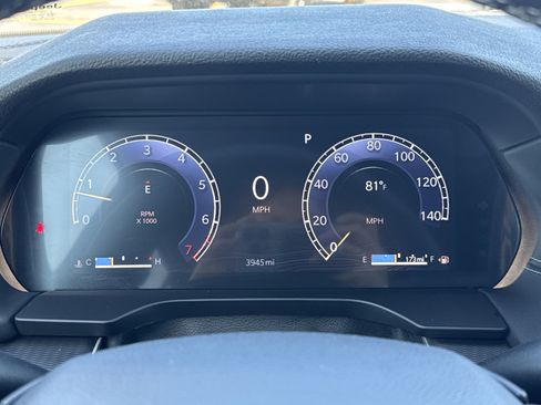 New 2025 Jeep Grand Cherokee Laredo w/ Luxury Tech Group I image 11