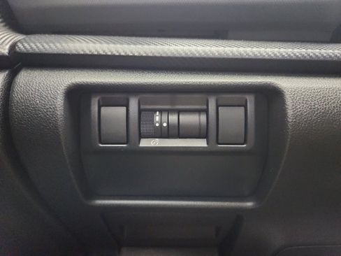 Used 2025 Subaru Crosstrek 2.5i Wilderness w/ Wilderness Package image 9