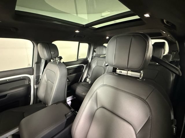 New 2026 Land Rover Defender 130 V8 AWD/4WD image 16