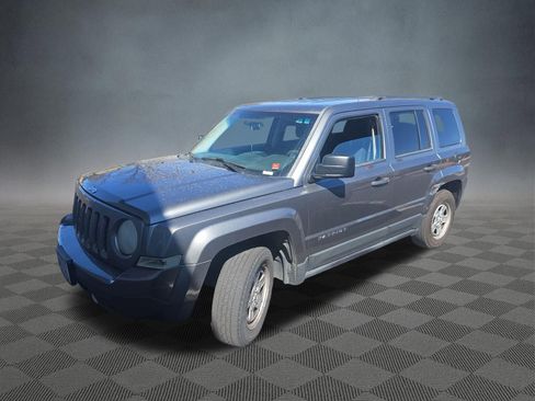 Used 2012 Jeep Patriot Sport image 2