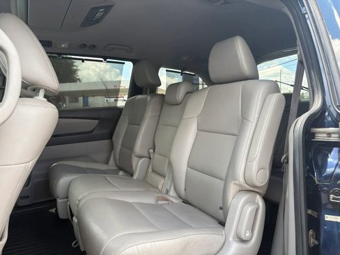 Used 2015 Honda Odyssey Touring Elite image 19