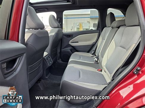 Used 2025 Subaru Forester Premium image 11