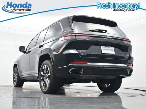Used 2023 Jeep Grand Cherokee Overland AWD/4WD image 42