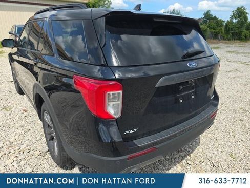 Used 2023 Ford Explorer XLT w/ Equipment Group 202A AWD/4WD image 4
