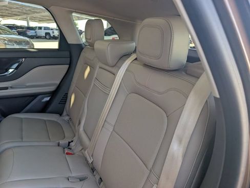 Used 2022 Lincoln Corsair Reserve AWD/4WD image 27