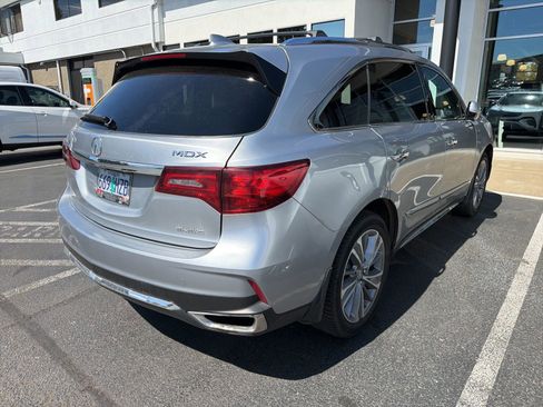 Used 2018 Acura MDX SH-AWD w/ Technology Package image 11