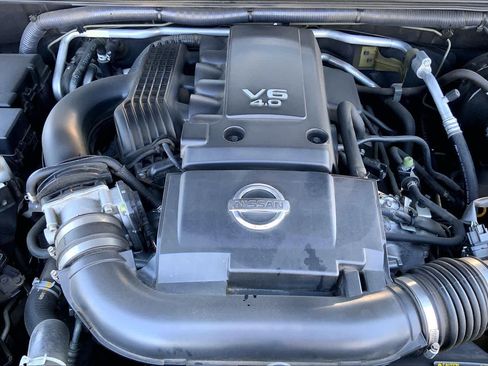 Used 2018 Nissan Frontier PRO-4X w/ Pro-4x Luxury Package AWD/4WD image 32