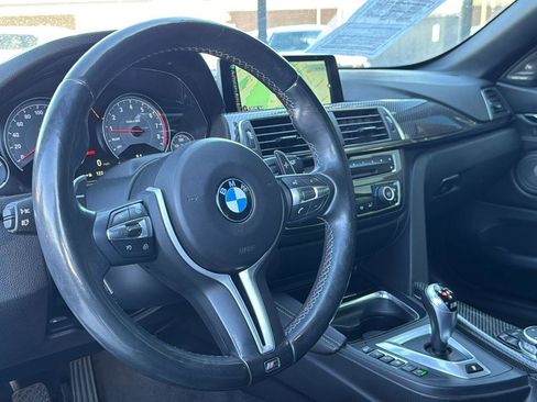 Used 2016 BMW M4 Convertible image 17
