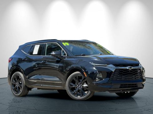 Used 2019 Chevrolet Blazer RS FWD image 2