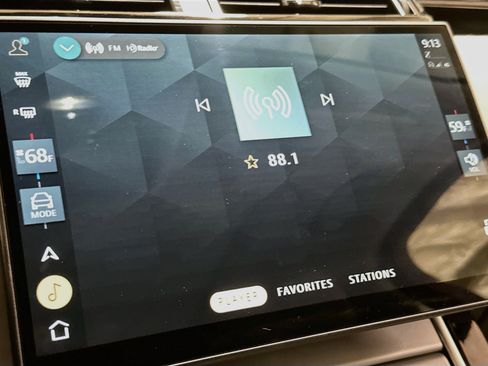 Used 2025 Land Rover Range Rover Velar S AWD/4WD image 14