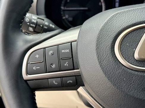Used 2023 Lexus GX 460 Luxury w/ Accessory Package AWD/4WD image 26
