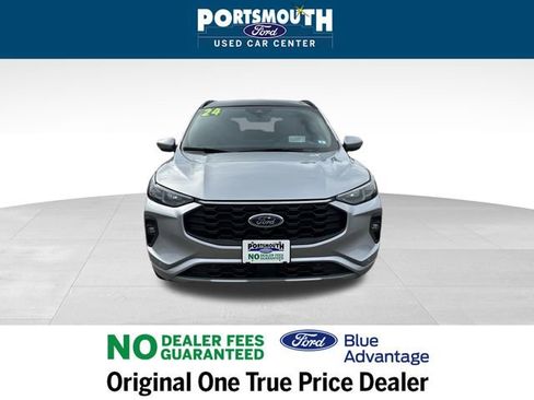 Used 2024 Ford Escape ST-Line Elite w/ Premium Technology Package image 9