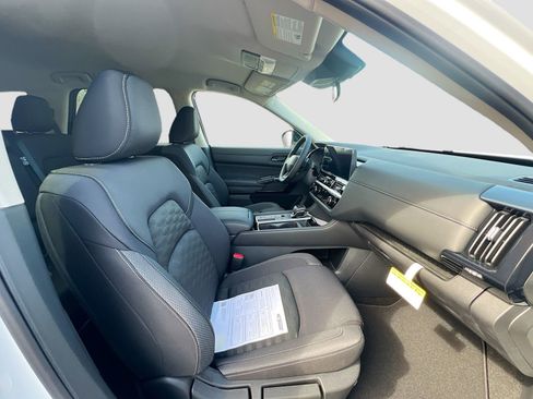 New 2026 Nissan Pathfinder SV FWD image 30