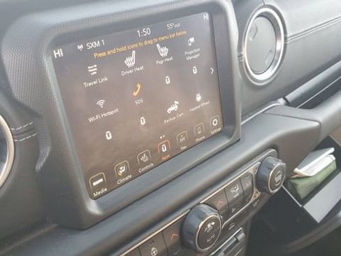 Certified 2022 Jeep Wrangler Unlimited Sahara w/ Cold Weather Group image 16